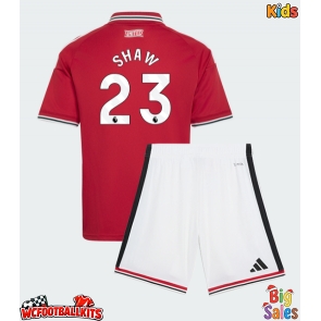 Manchester United Luke Shaw #23 Replica Home Stadium Kit for Kids 2026-27 Short Sleeve (+ pants)